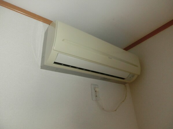 ヴィラ・ポポラーレⅠの物件内観写真